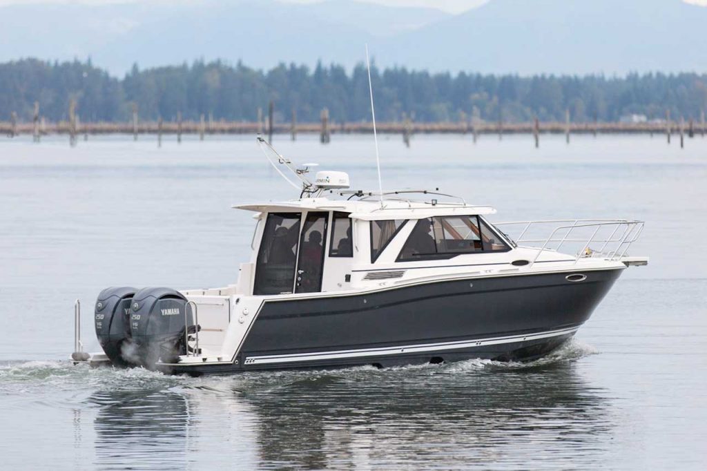 Cutwater C 288 Coupe 13