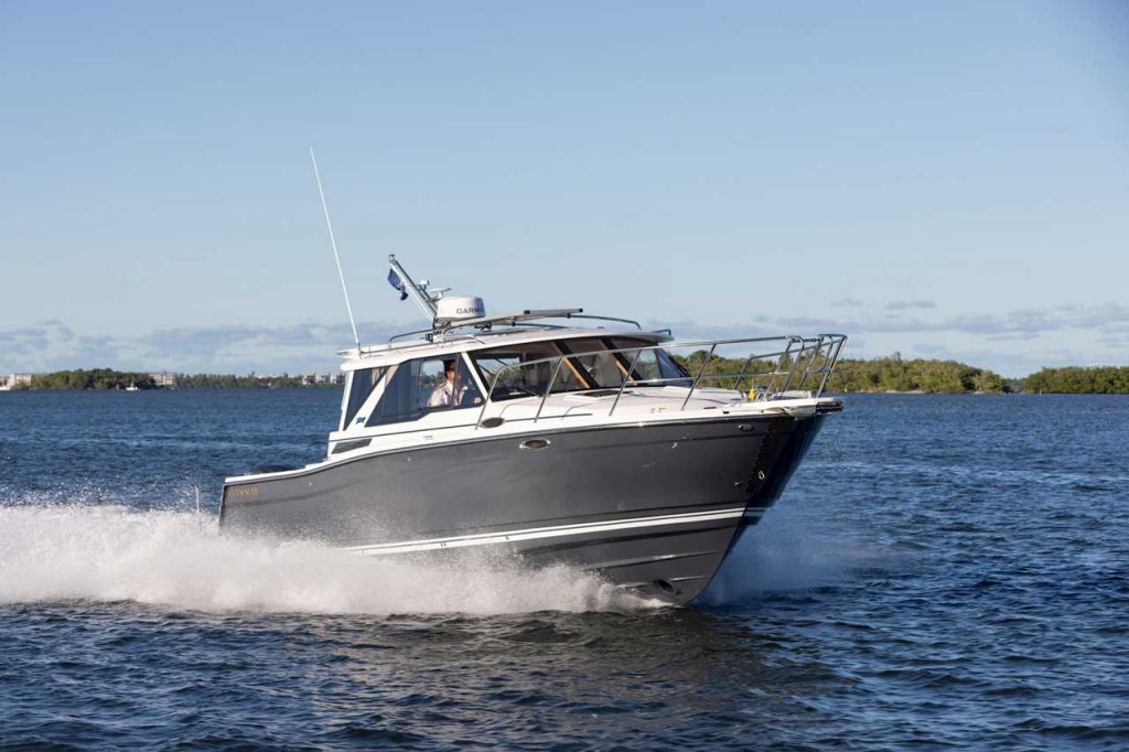Cutwater C 288 Coupe 5