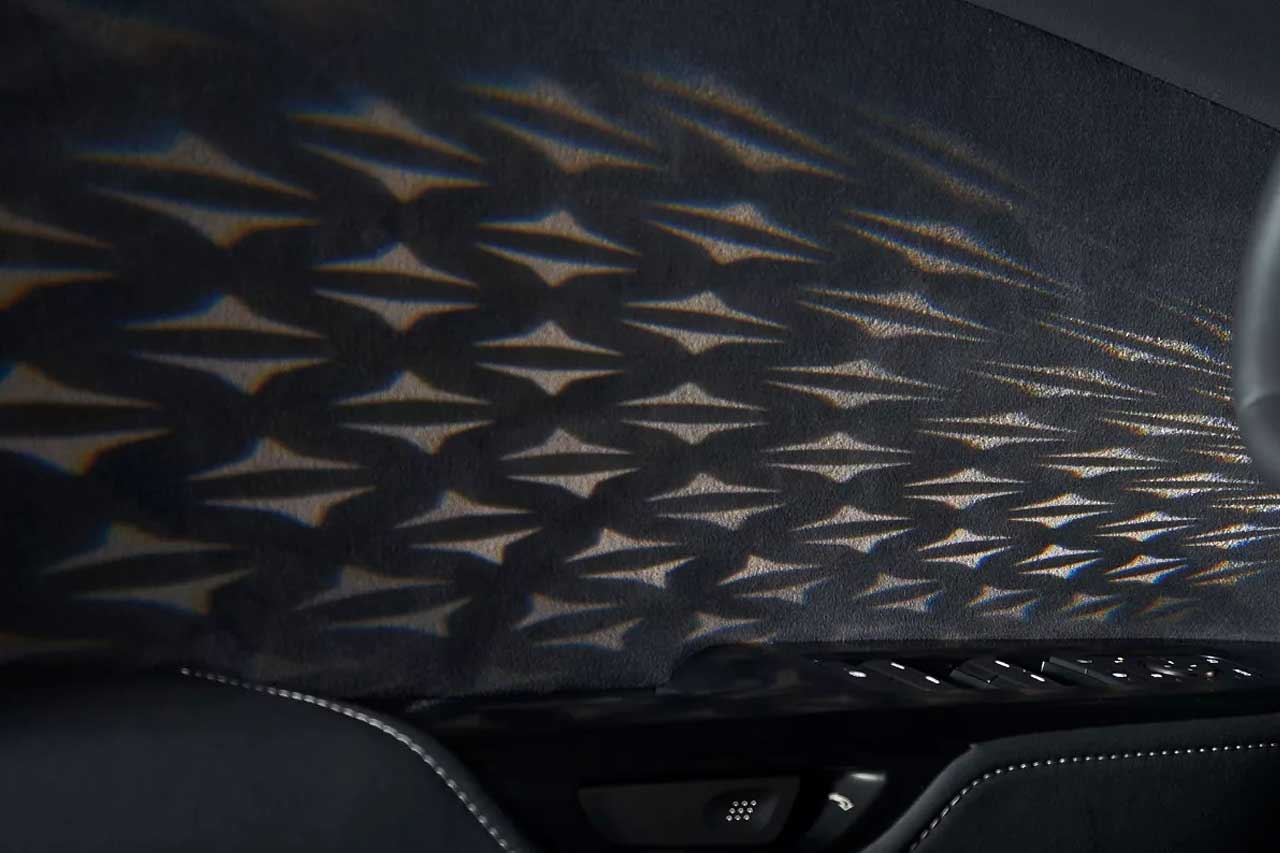 Lexus RZ 450e Ambient interior illumination
