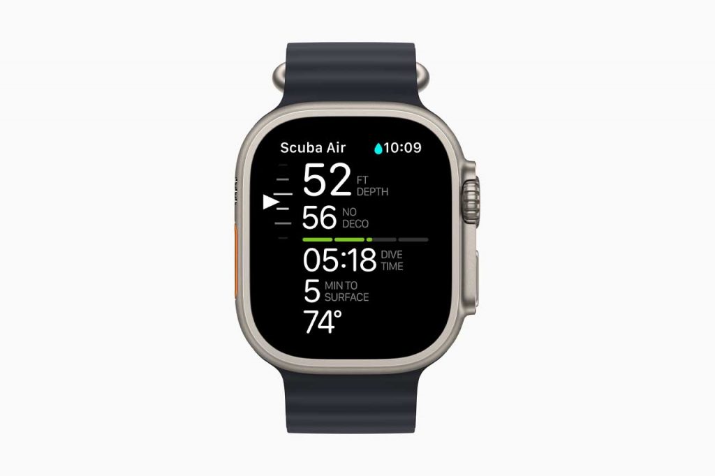 Apple Watch Ultra 11