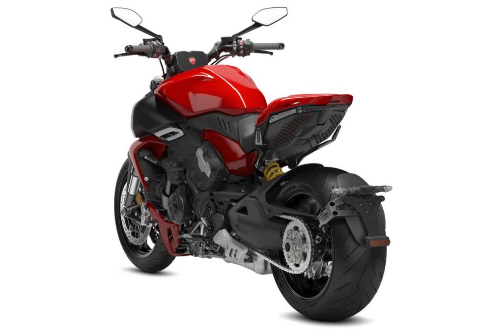 2023 Ducati Diavel V4 14