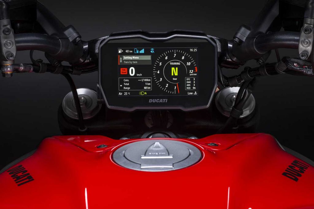 2023 Ducati Diavel V4 18