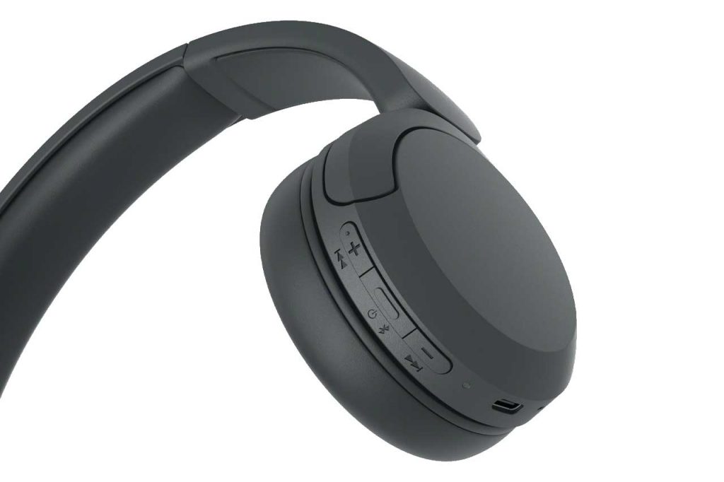 Sony Unveils Two New Wireless Headphone Models with Digital Sound Enhancement 2