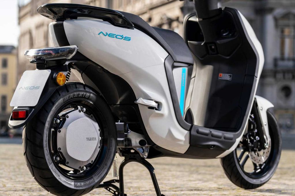 2023 Yamaha NEO Electric Scooter 7