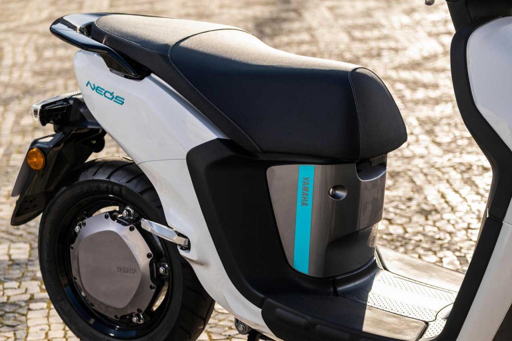 2023 Yamaha NEO Electric Scooter 9
