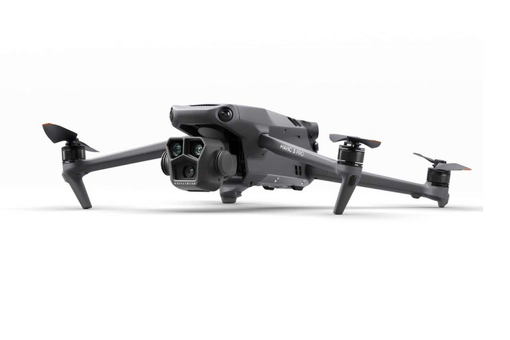 DJI Introduces Mavic 3 Pro Drone with Triple Camera System and 43 Minute Flight Time 4