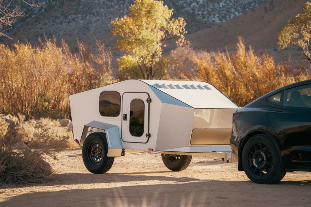 Polydrops P19 Shorty Travel Trailer 10