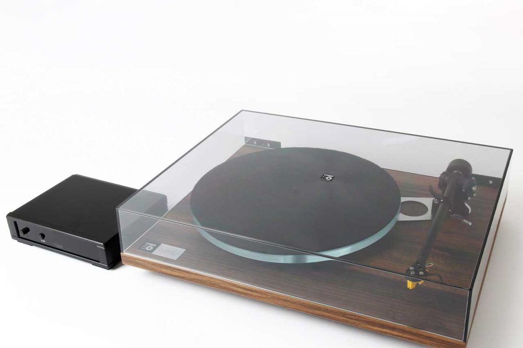 Rega Launches 50th Anniversary Edition of Iconic Planar 3 Turntable 1