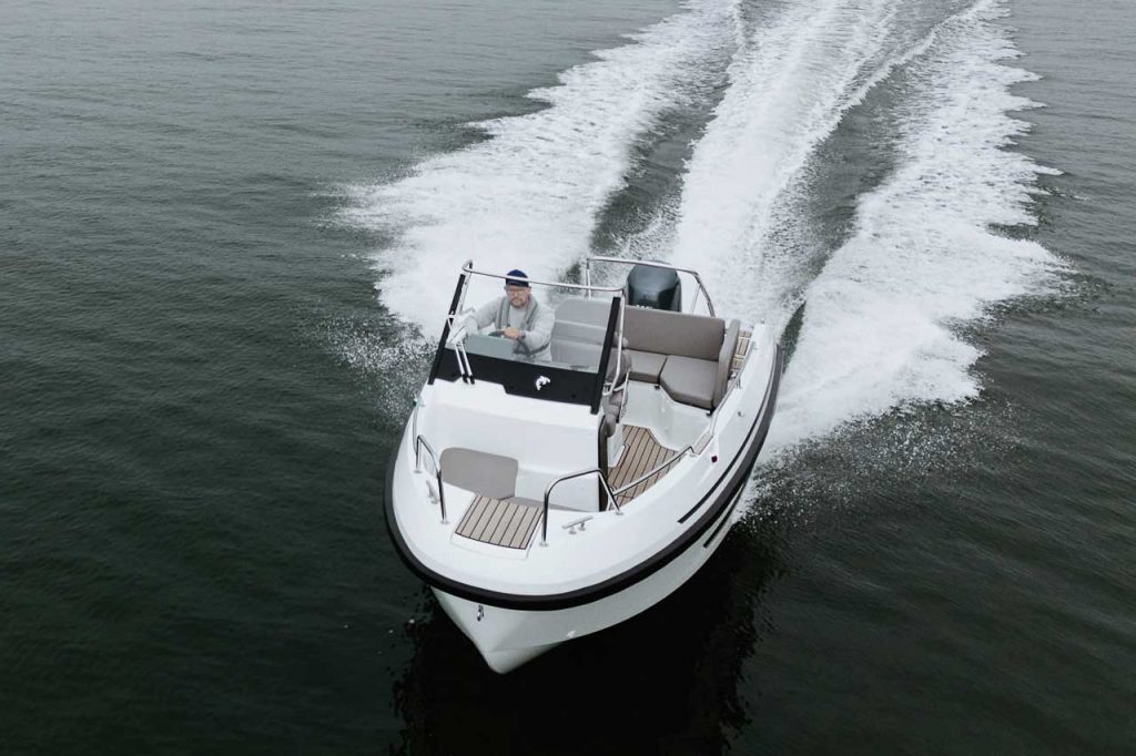 Yamarin 59 SC A Spacious and Practical Boating Experience 13