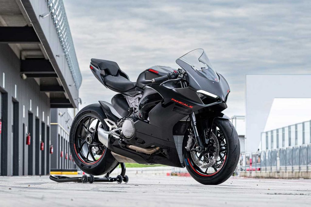 New Ducati Panigale V2 Black on Black 1