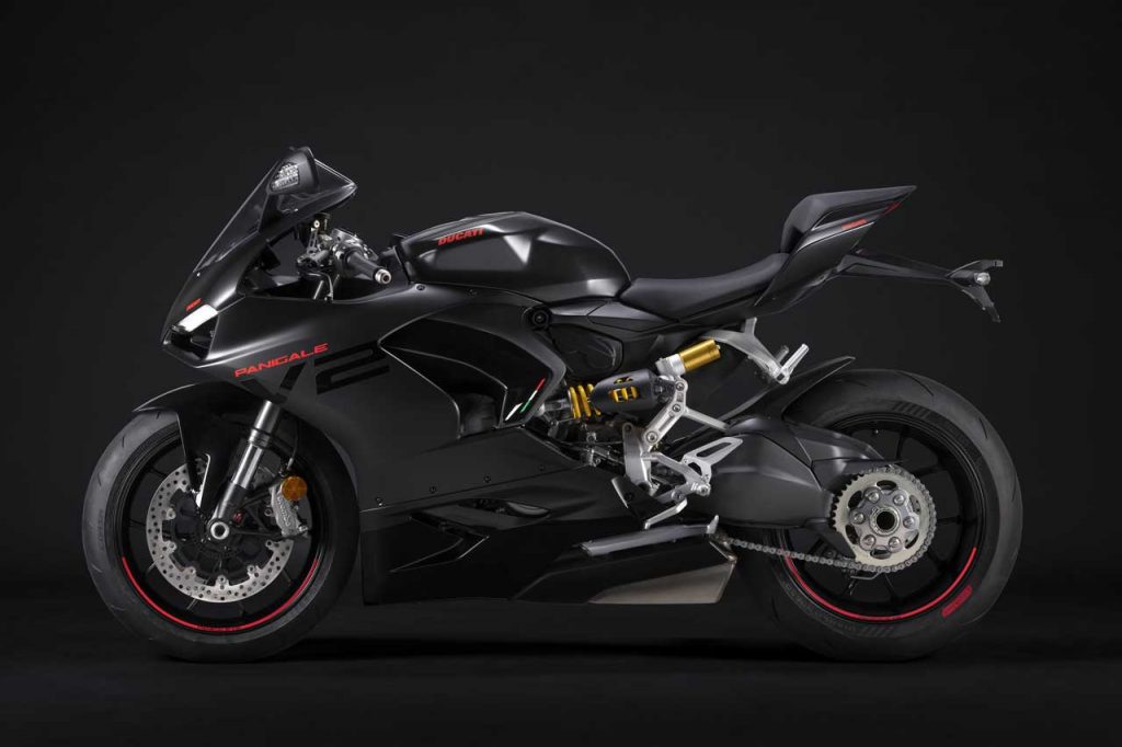 New Ducati Panigale V2 Black on Black 6