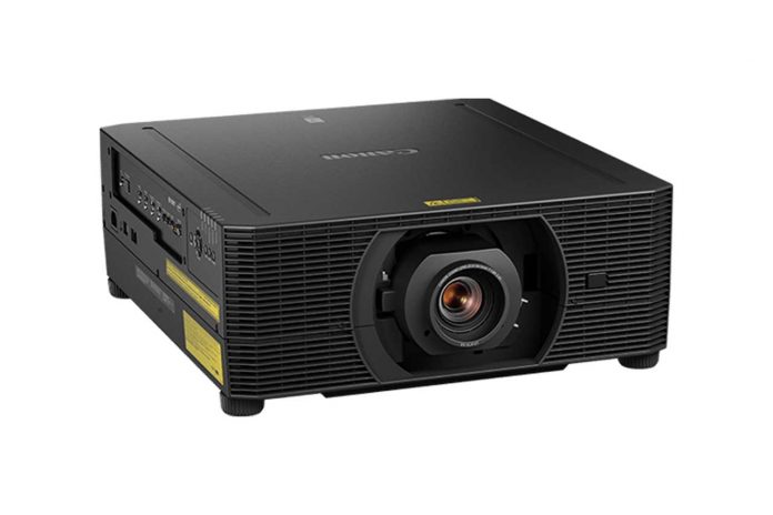 Canon REALiS 4K6021Z Projector