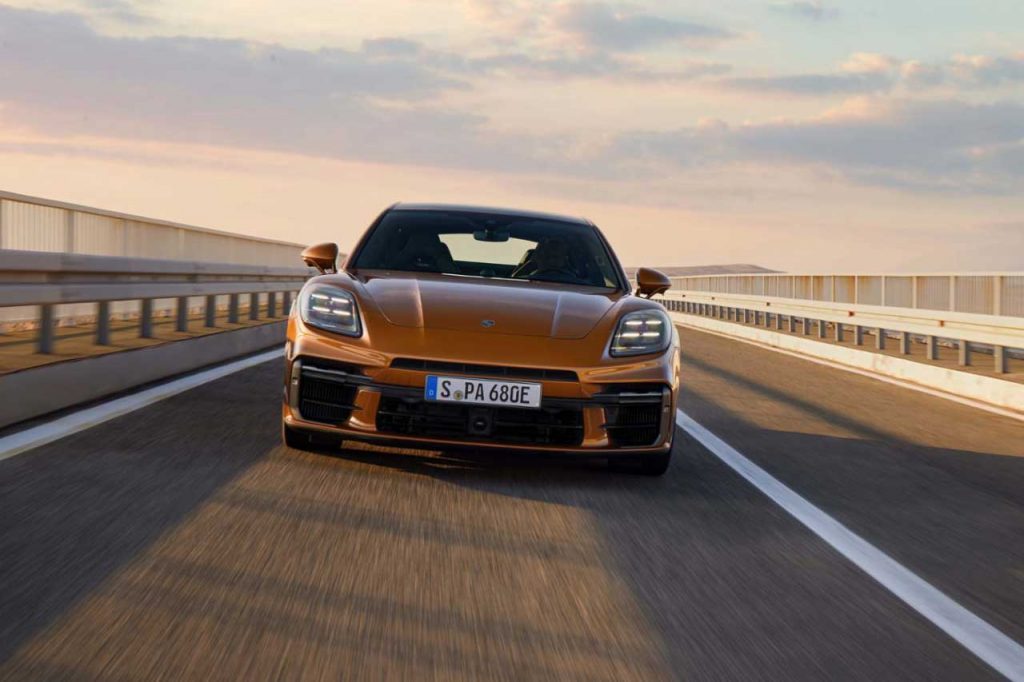 Porsche Unveils Third Generation Panamera Merging Digital Innovation with Enhanced Performance 11