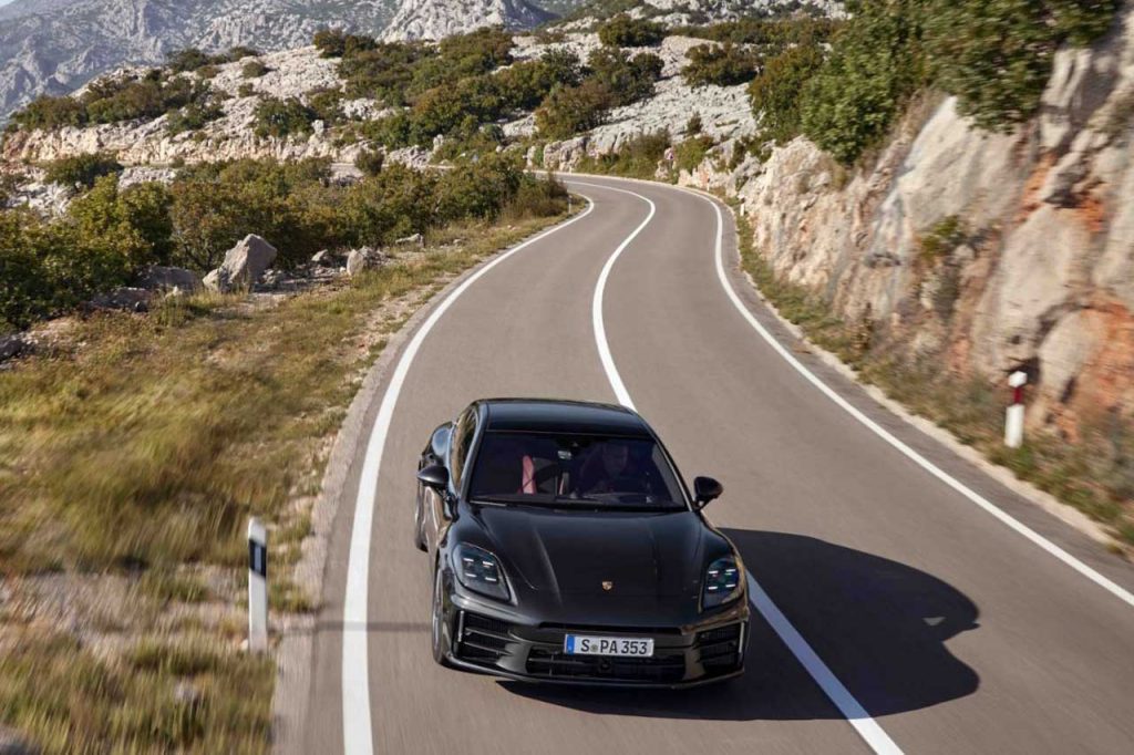 Porsche Unveils Third Generation Panamera Merging Digital Innovation with Enhanced Performance 12