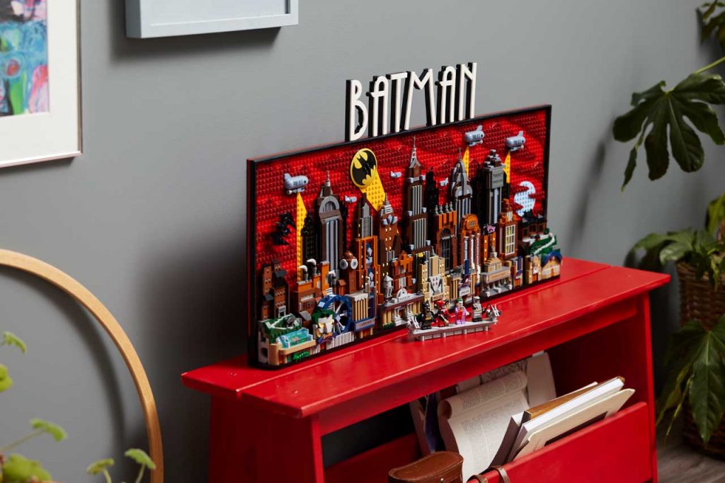 LEGO DC Batman Gotham City Skyline Set 7