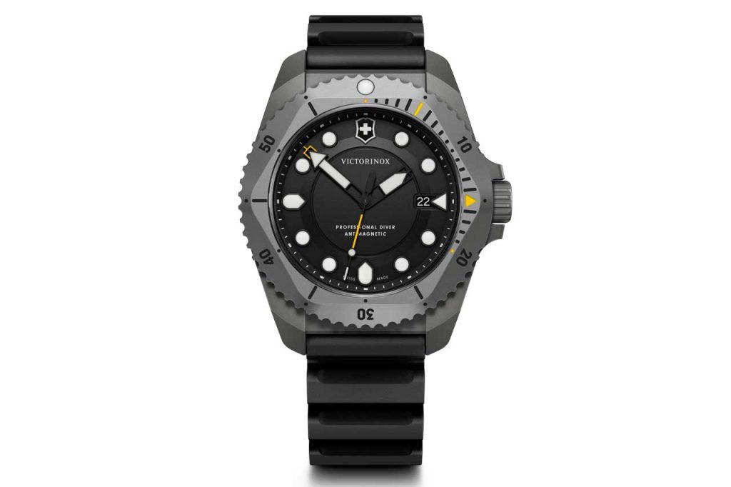 Victorinox Dive Pro Watch 6