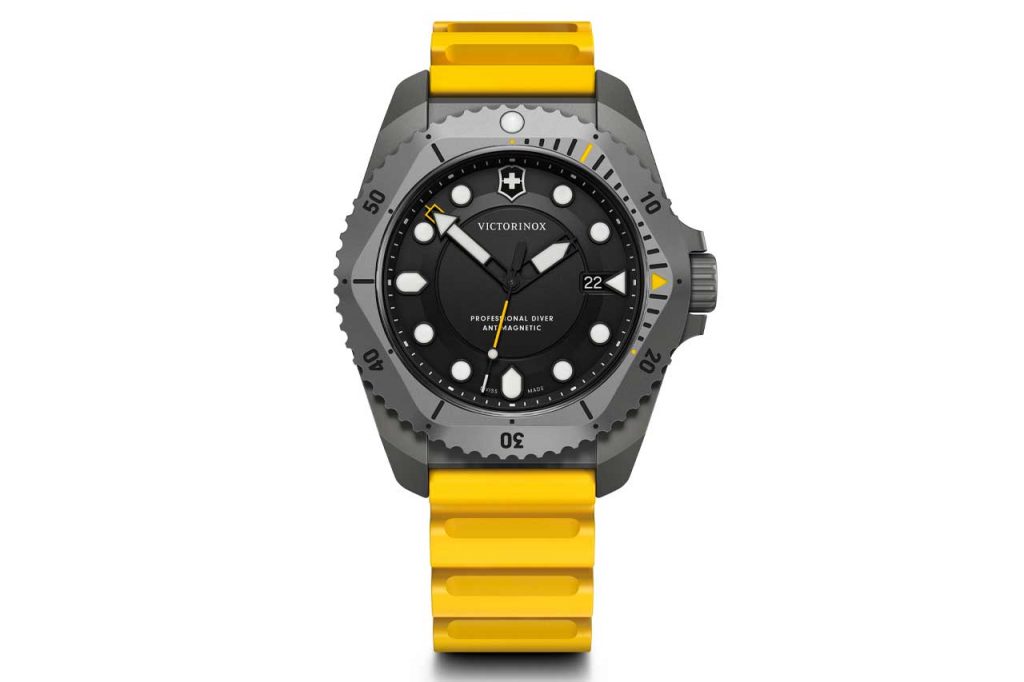 Victorinox Dive Pro Watch 8